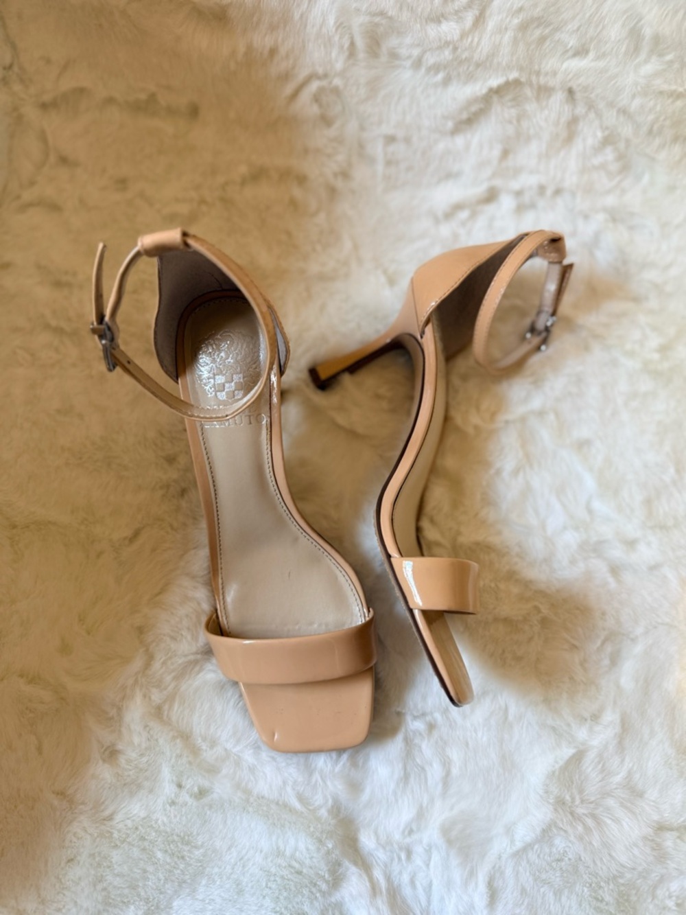 Vince Camuto Women's Saprenda Ankle-Strap Sandals Nude size 7